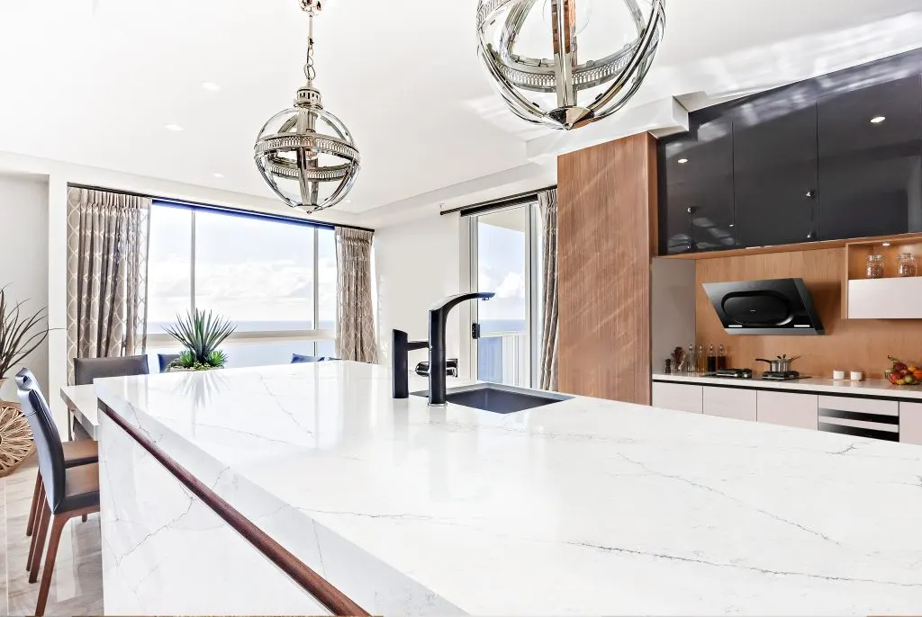 Calacatta Venatino | White Matte