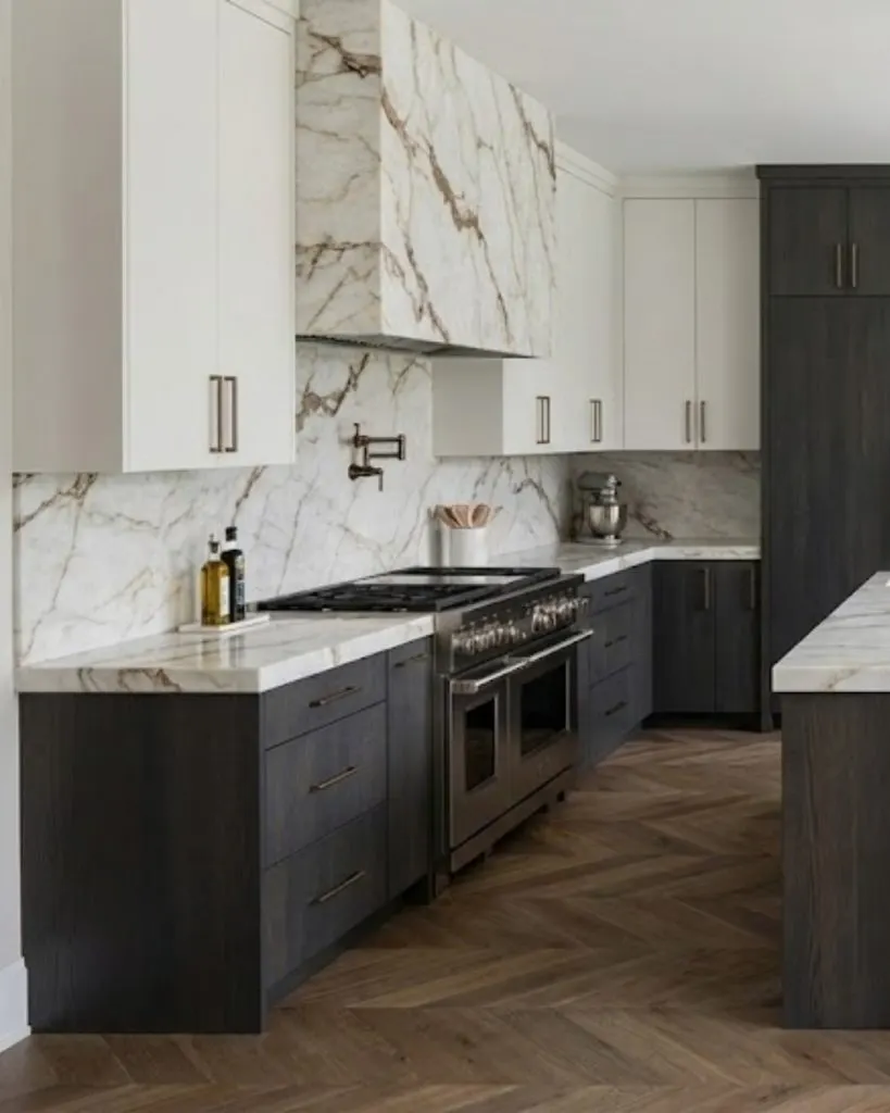 Christallo HD Quartz Slab surface - view 3 | White Matte